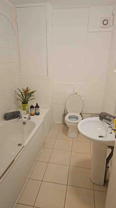 Period Sea View Flat In Hastings 아파트 외부 사진
